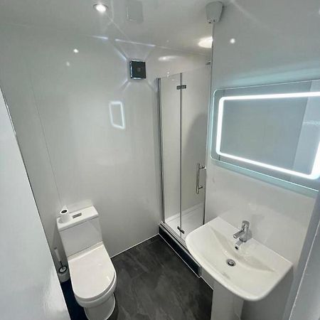 Top Twenty Bed And Breakfast Windsor Bagian luar foto
